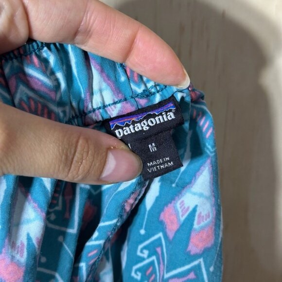 Patagonia Women’s Baggies Shorts M Teal Tribal Print Retro Nylon Swim - Picture 7 of 9